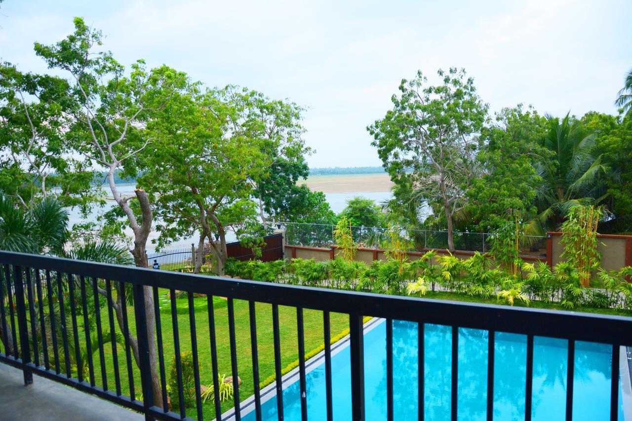 Diya Dahara Lake Resort Yala Ngoại thất bức ảnh